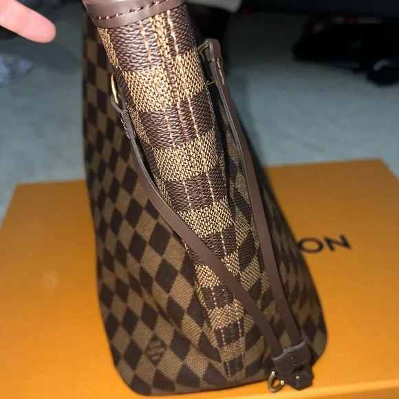 Louis Vuitton Neverfull MM Damier Ebene - Picture 6 of 8